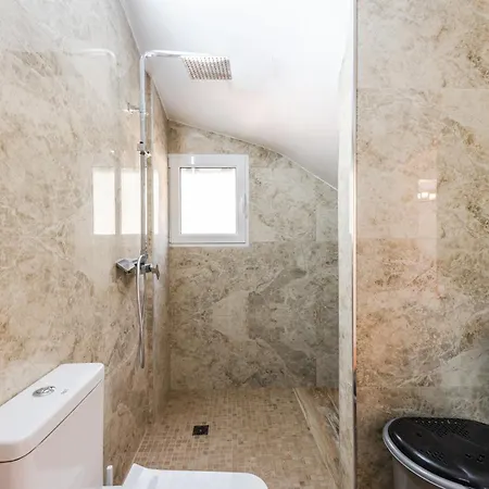 Siar The Large By Pikhost *