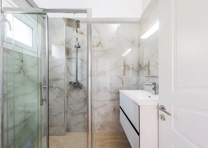 Villa Siar The Large By Pikhost